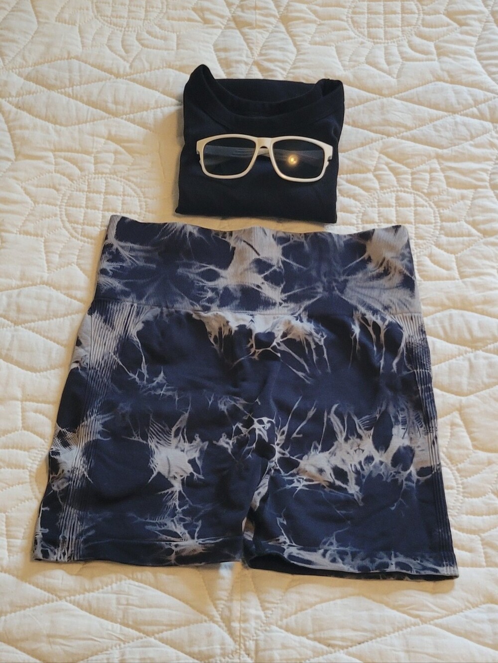 Iron Grind Athletics Black and White Tie-Dye High Waist Biker Work-Out Shorts. M